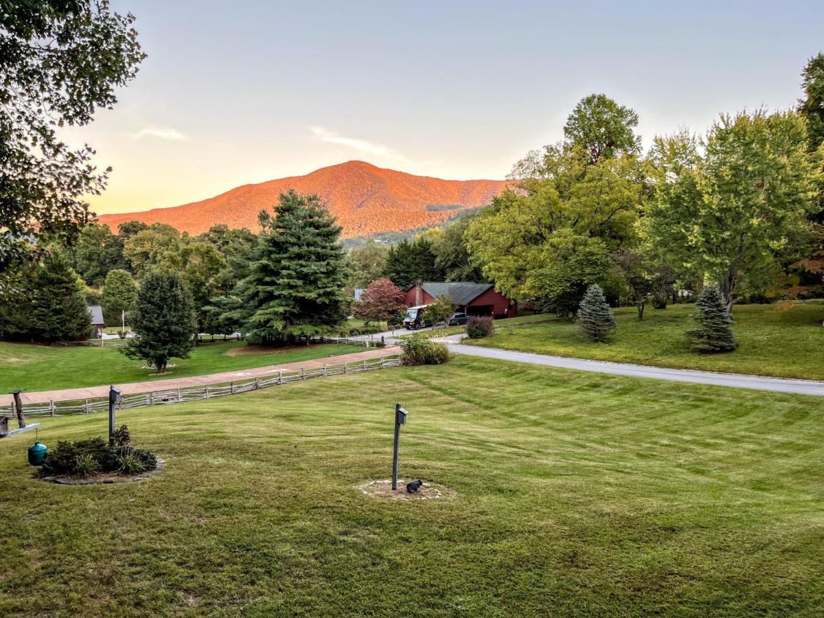 Ole Smoky Bnb - Game Room, Hot Tub, Mtn Views! Pigeon Forge Εξωτερικό φωτογραφία