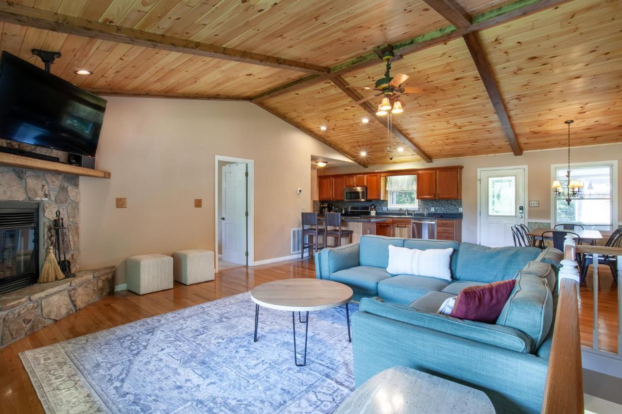 Ole Smoky Bnb - Game Room, Hot Tub, Mtn Views! Pigeon Forge Εξωτερικό φωτογραφία