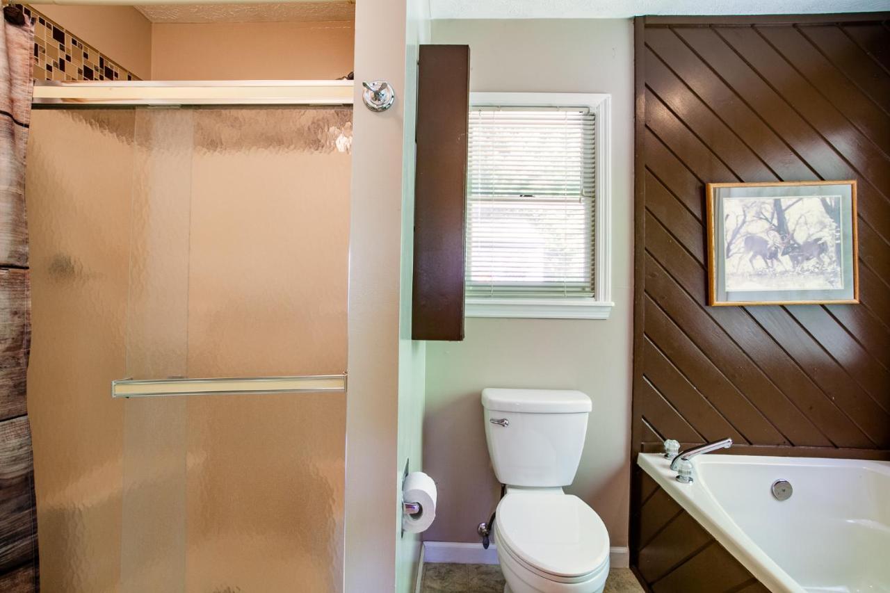 Ole Smoky Bnb - Game Room, Hot Tub, Mtn Views! Pigeon Forge Εξωτερικό φωτογραφία