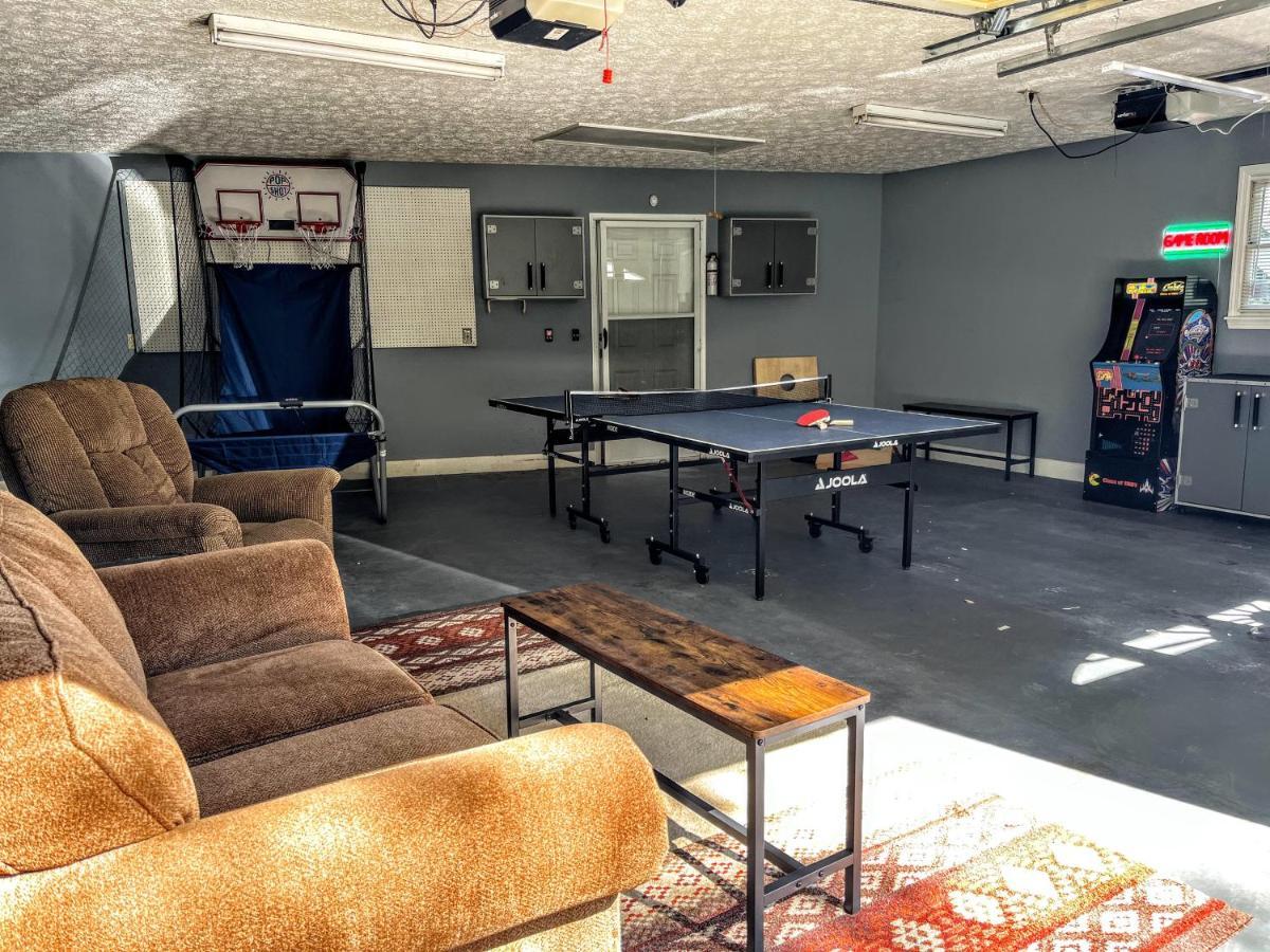 Ole Smoky Bnb - Game Room, Hot Tub, Mtn Views! Pigeon Forge Εξωτερικό φωτογραφία
