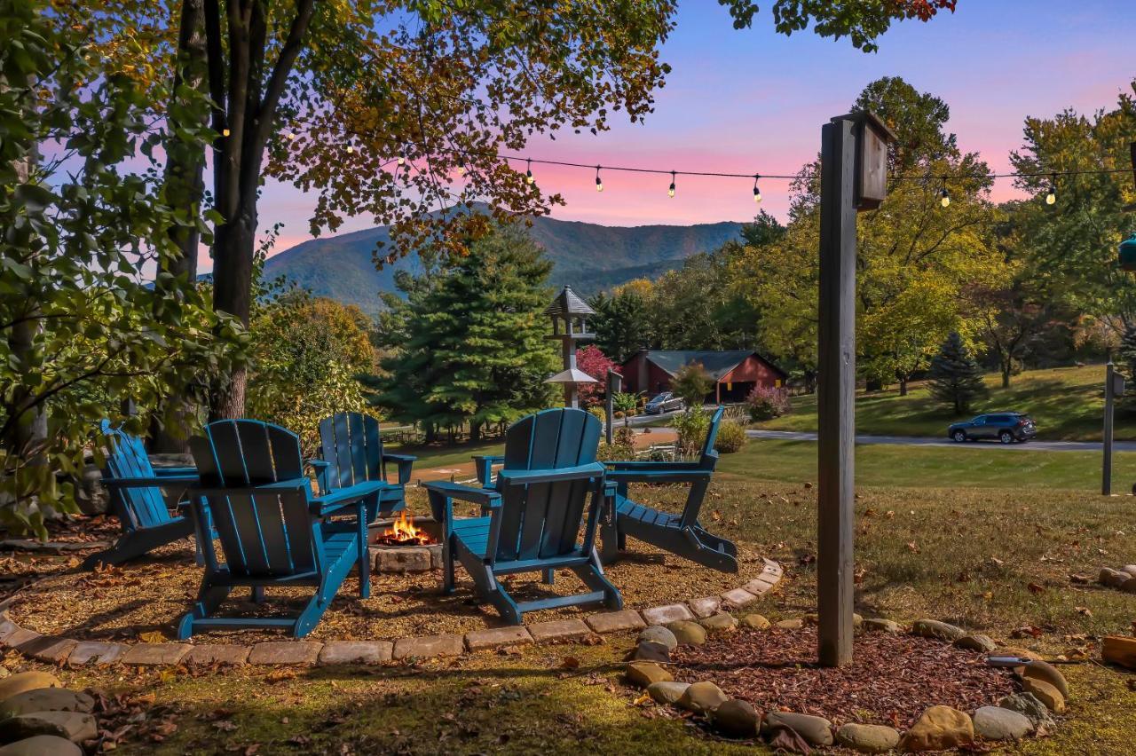 Ole Smoky Bnb - Game Room, Hot Tub, Mtn Views! Pigeon Forge Εξωτερικό φωτογραφία