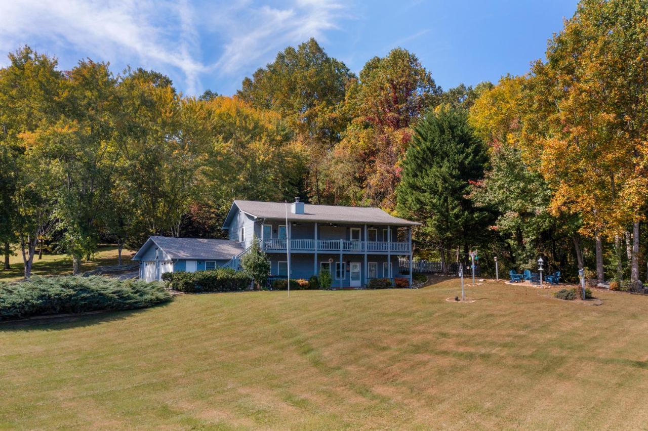 Ole Smoky Bnb - Game Room, Hot Tub, Mtn Views! Pigeon Forge Εξωτερικό φωτογραφία