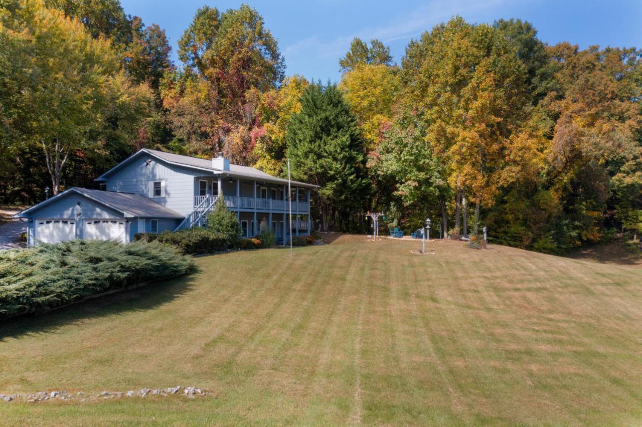 Ole Smoky Bnb - Game Room, Hot Tub, Mtn Views! Pigeon Forge Εξωτερικό φωτογραφία